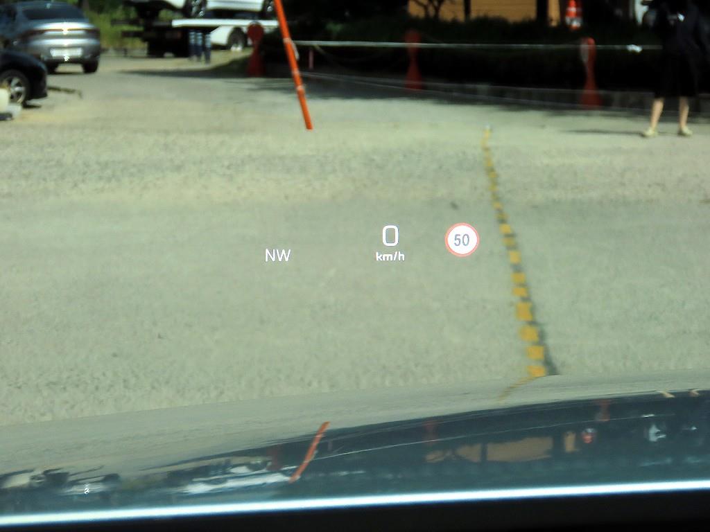 Mercedes-Benz E-Class — photo 10