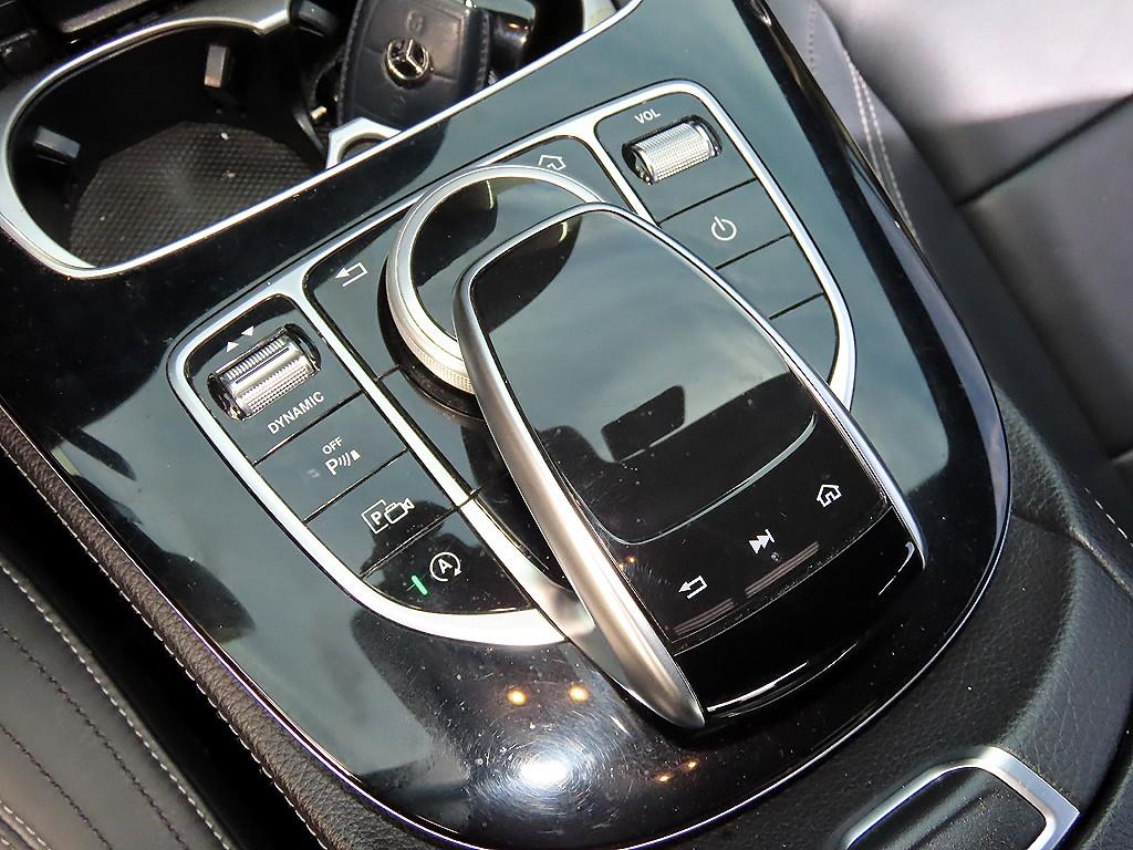 Mercedes-Benz E-Class — photo 14
