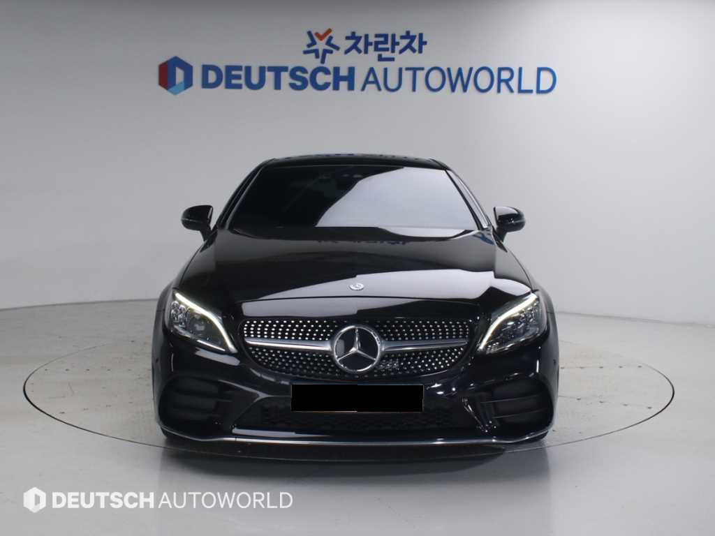 Mercedes-Benz C-Class — photo 01