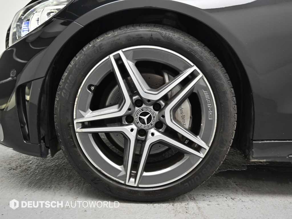 Mercedes-Benz C-Class — photo 06