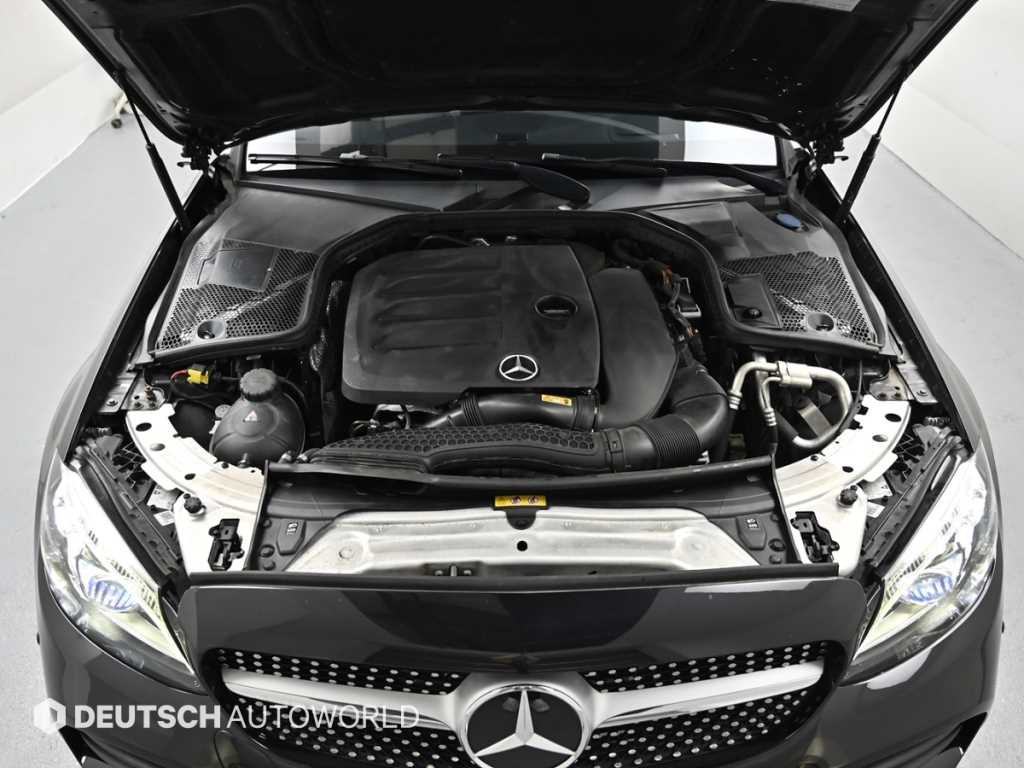 Mercedes-Benz C-Class — photo 07