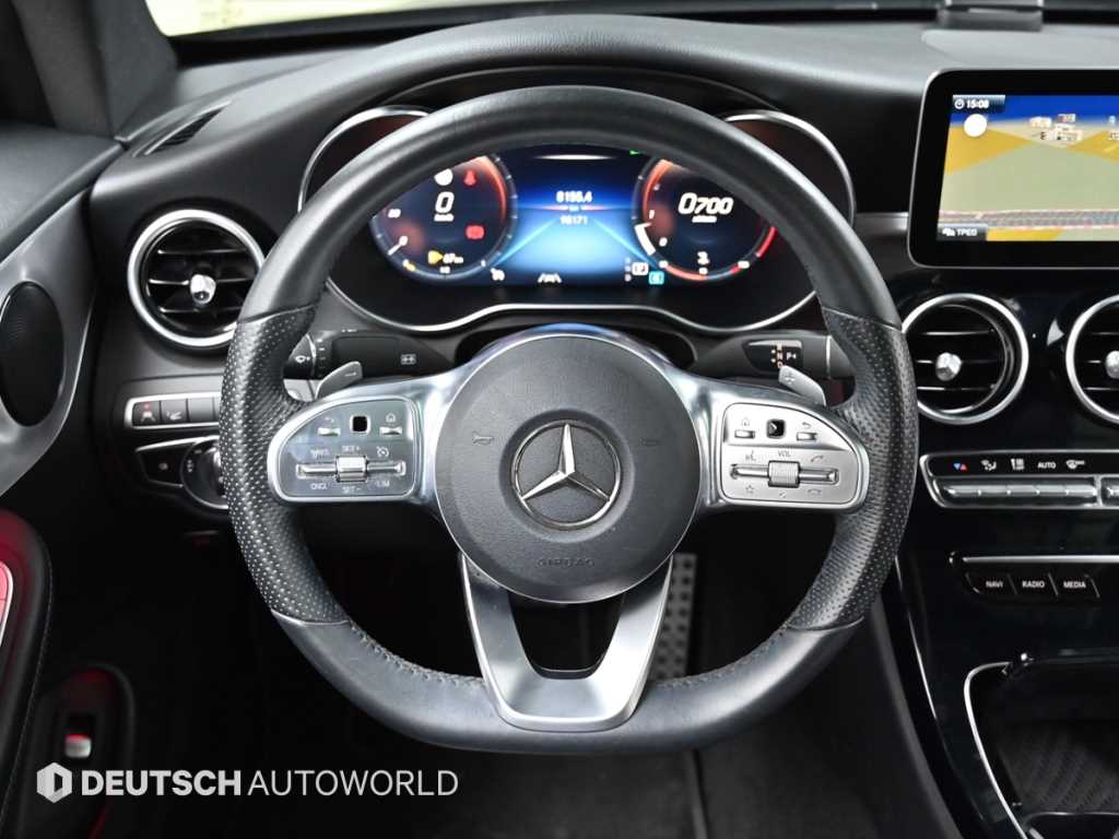 Mercedes-Benz C-Class — photo 13