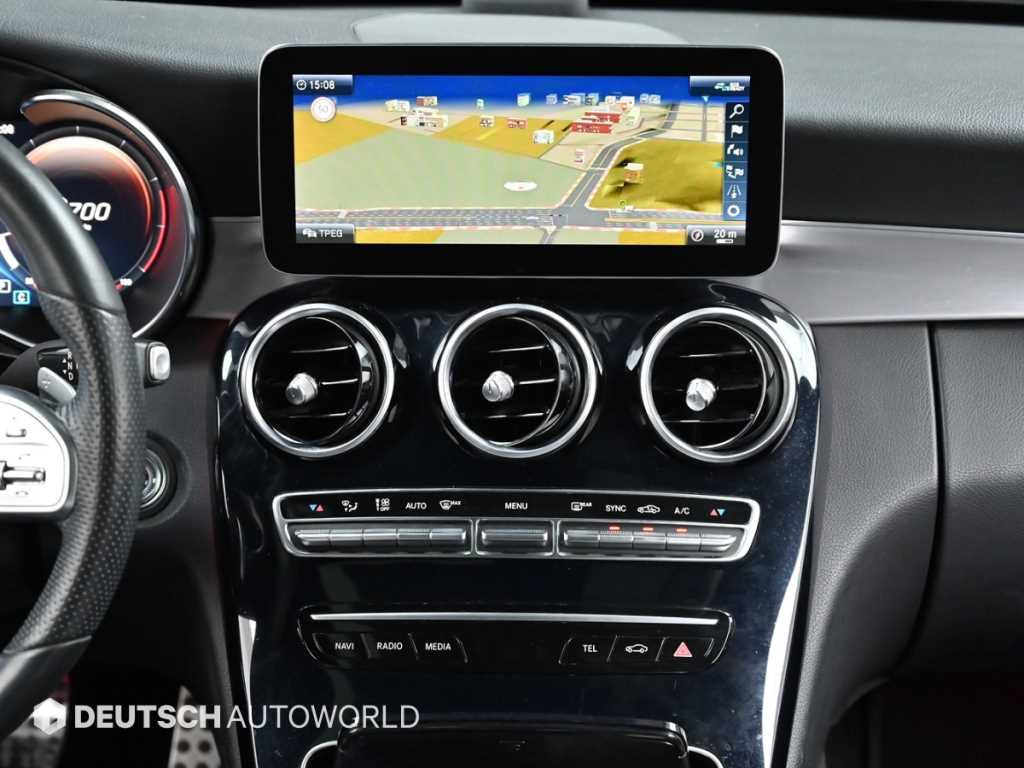 Mercedes-Benz C-Class — photo 14