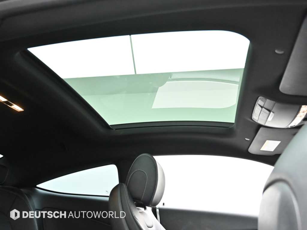 Mercedes-Benz C-Class — photo 18