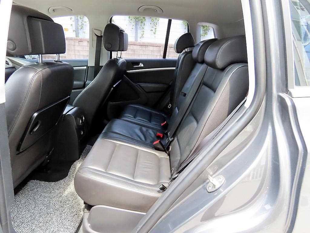 Volkswagen Tiguan — photo 06