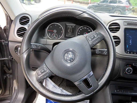 Volkswagen Tiguan — photo 08