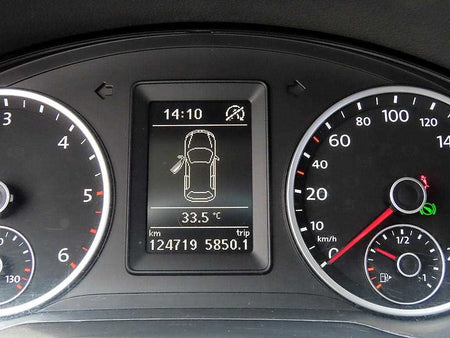 Volkswagen Tiguan — photo 09