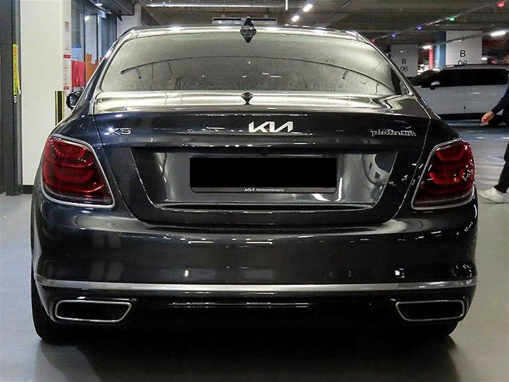 Kia K9 — photo 05