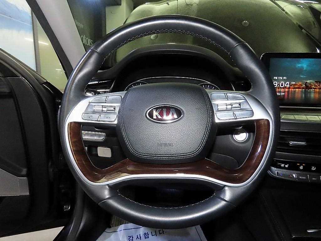 Kia K9 — photo 08