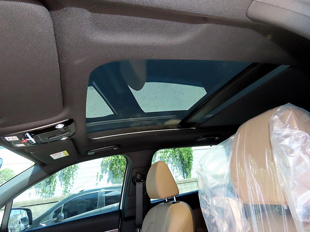 Kia Sorento — photo 16