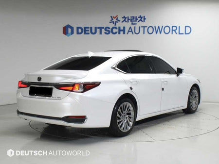 Lexus ES — photo 02