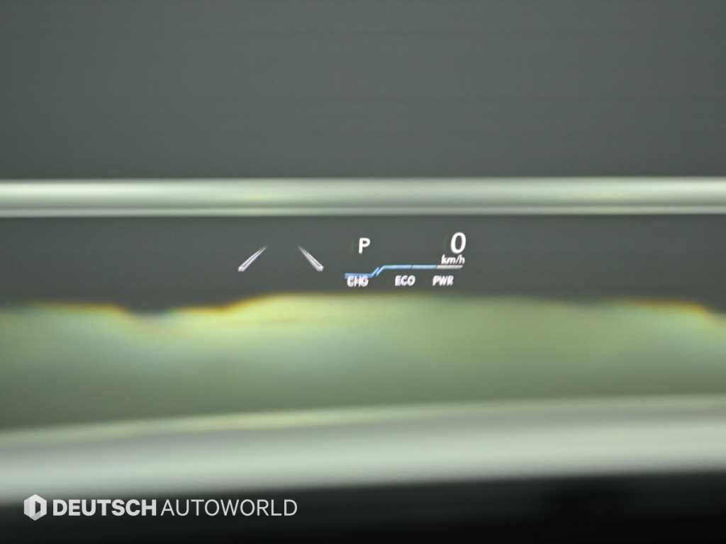 Lexus ES — photo 17