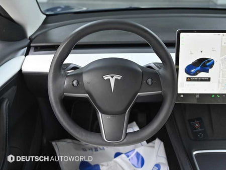 Tesla Model 3 — photo 13