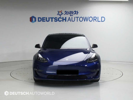 Tesla Model 3 — photo 03