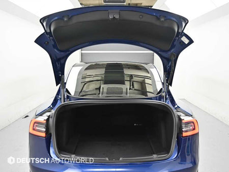 Tesla Model 3 — photo 19