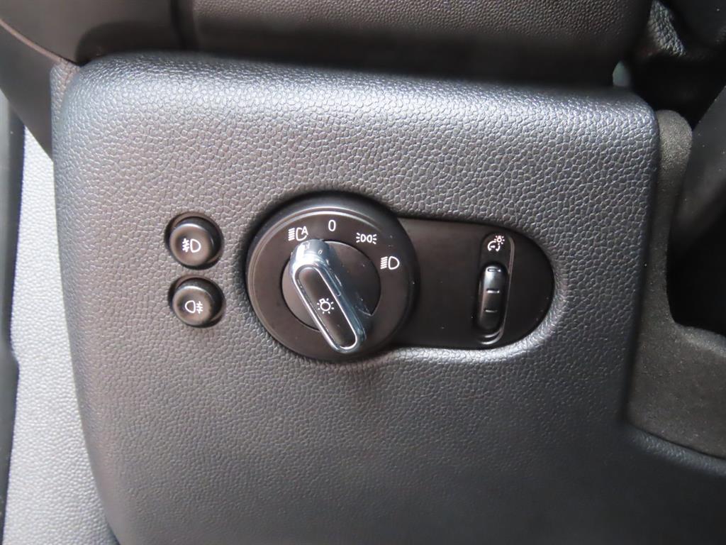 Mini Cooper — photo 13