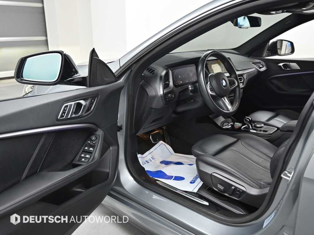 BMW 2-Series — photo 11
