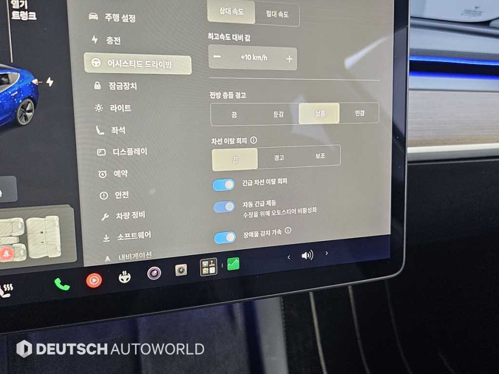 Tesla Model 3 — photo 17