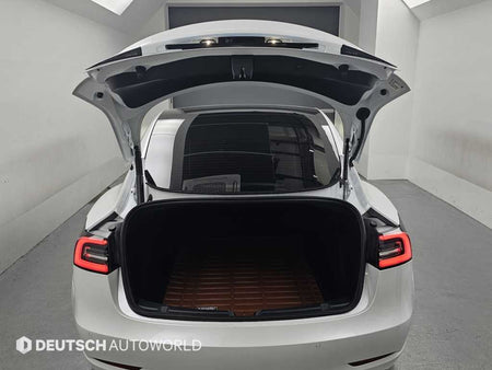Tesla Model 3 — photo 19
