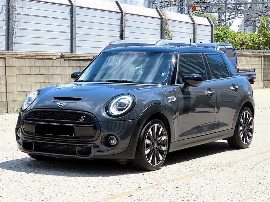 Mini Cooper — photo 01