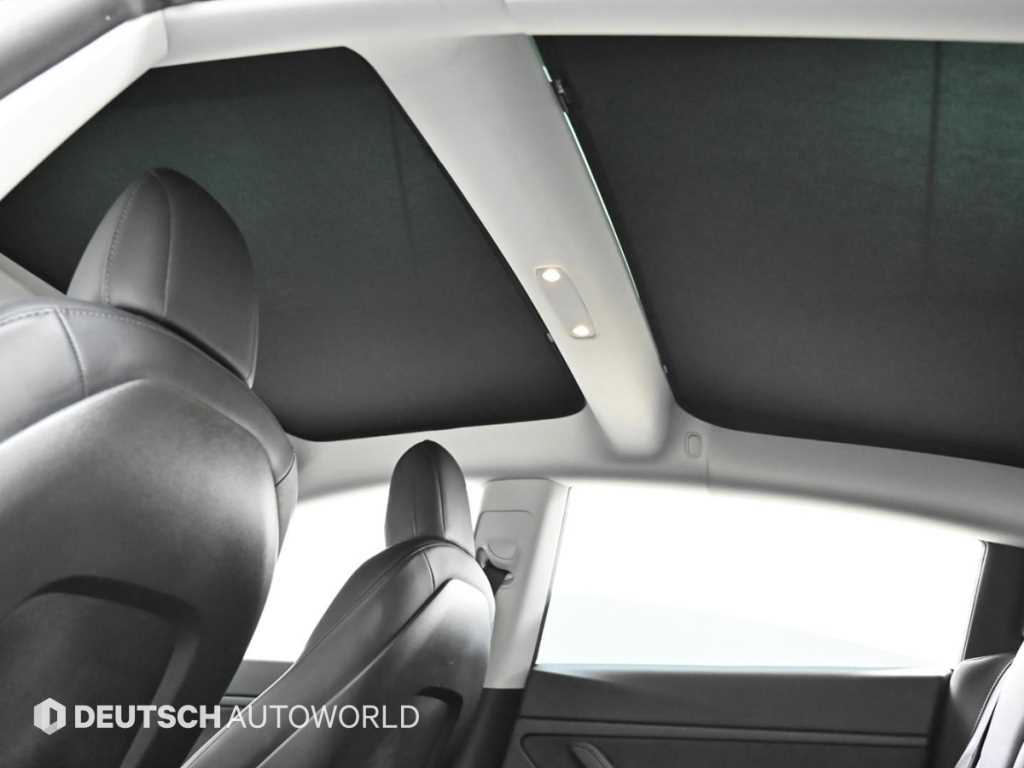 Tesla Model 3 — photo 18