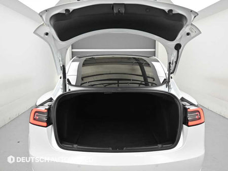 Tesla Model 3 — photo 19