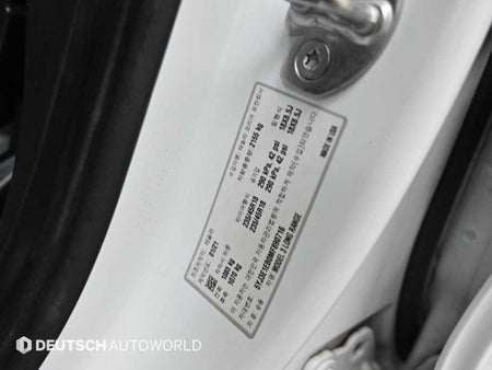 Tesla Model 3 — photo 20