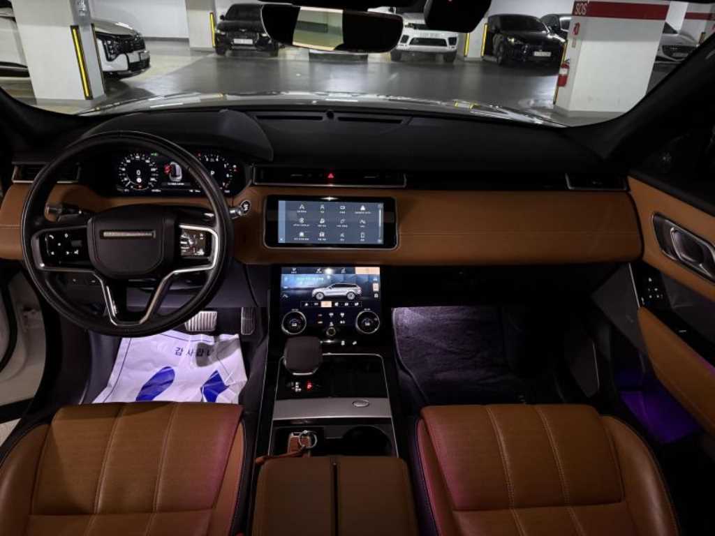 Land Rover Range Rover Velar — photo 10