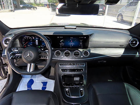 Mercedes-Benz E-Class — photo 07