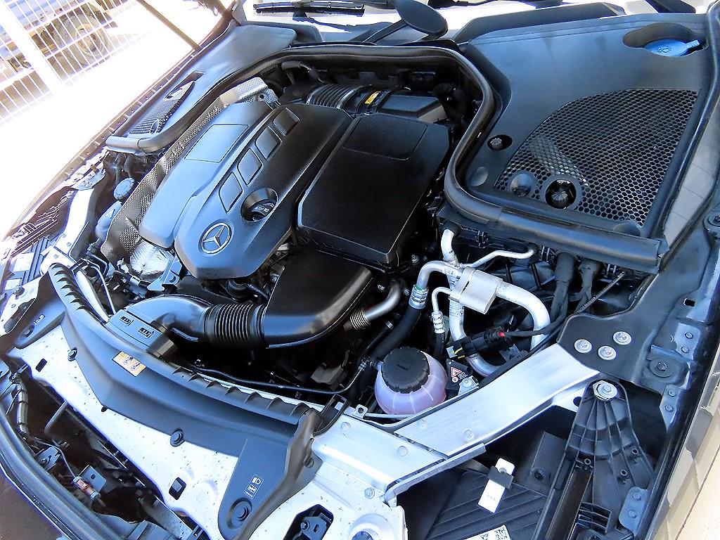 Mercedes-Benz E-Class — photo 19