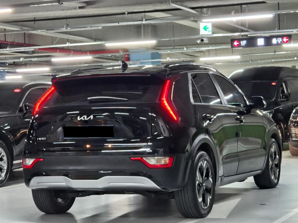 Kia Niro — photo 03