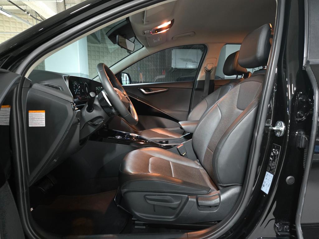 Kia Niro — photo 06