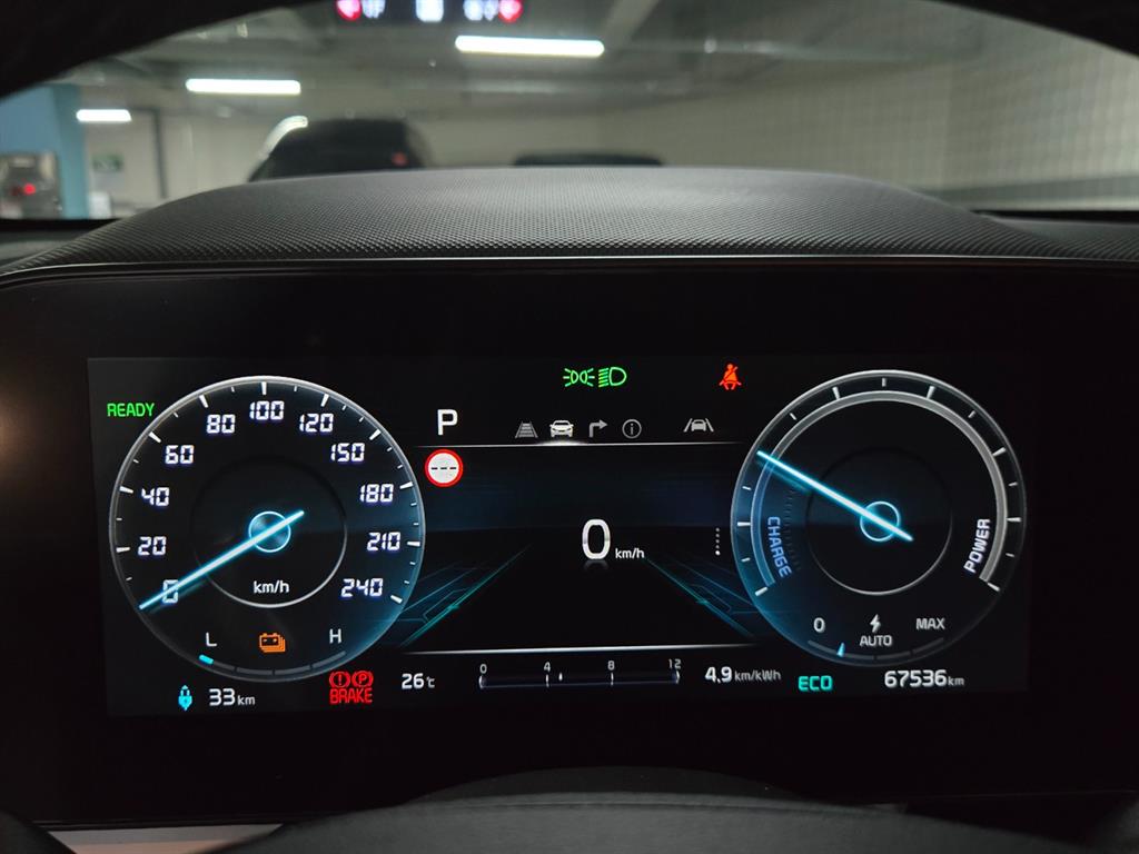 Kia Niro — photo 09