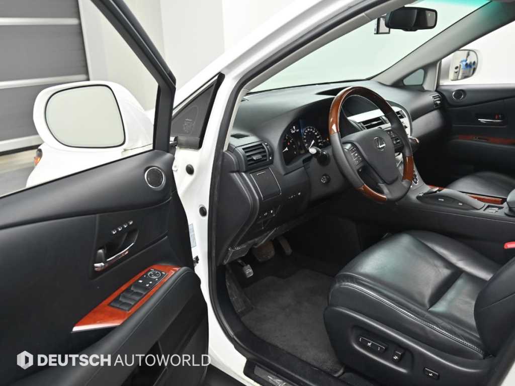 Lexus RX — photo 11
