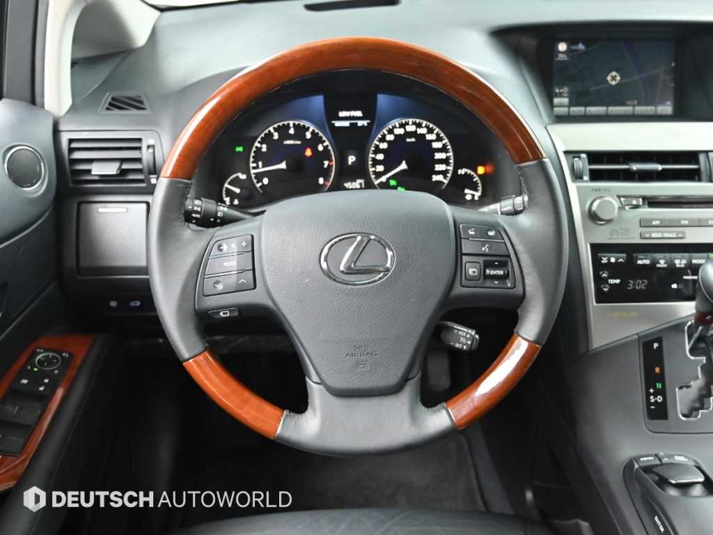Lexus RX — photo 13