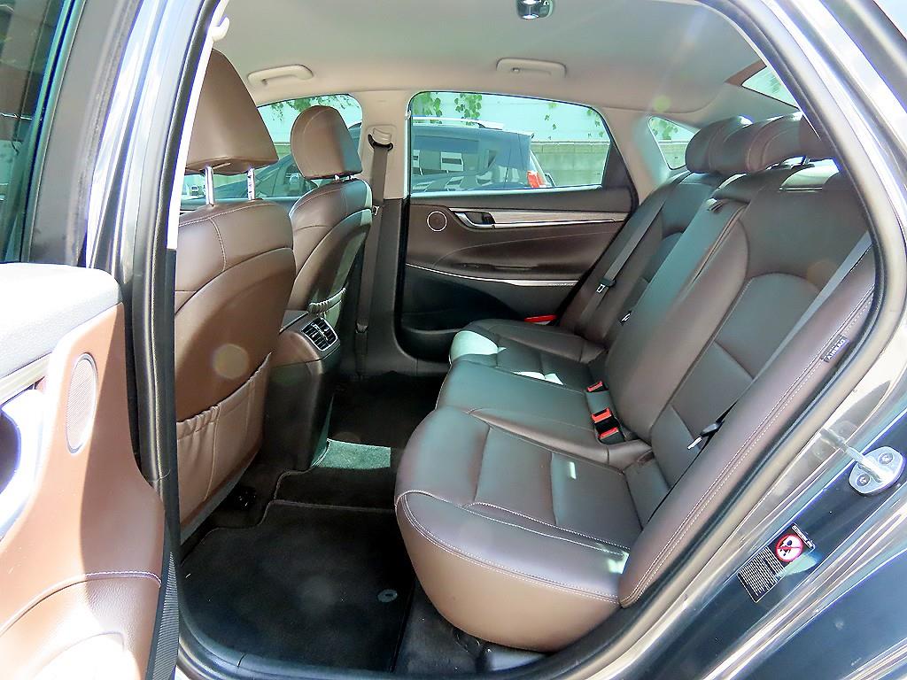 Hyundai Grandeur — photo 06