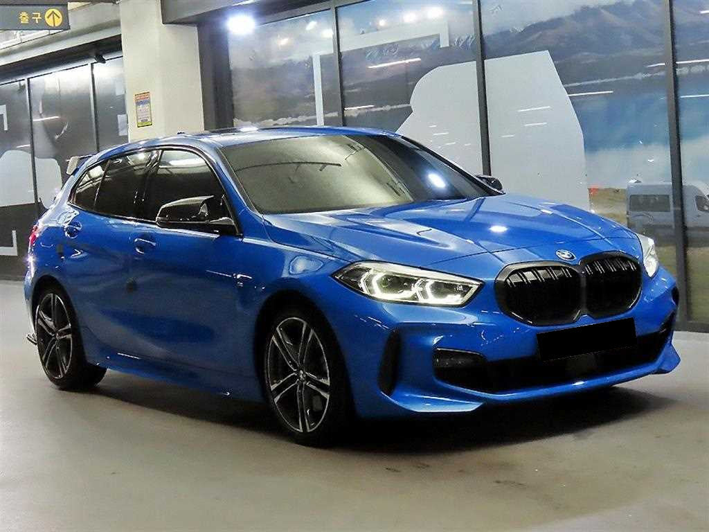 BMW 1-Series — photo 01