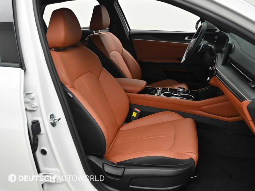 Kia K5 — photo 10