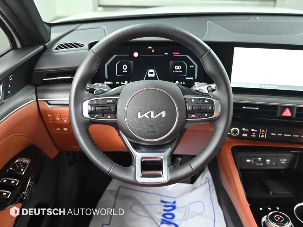 Kia K5 — photo 13