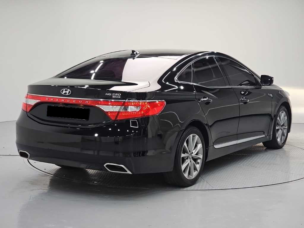 Hyundai Grandeur — photo 04