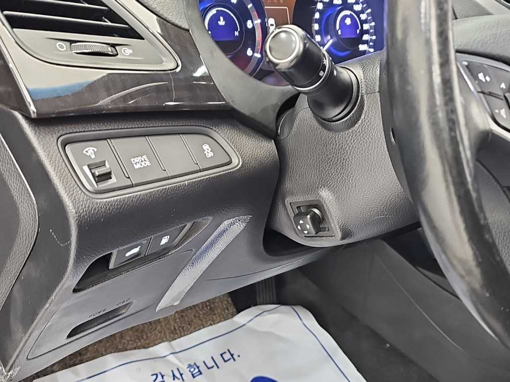 Hyundai Grandeur — photo 17