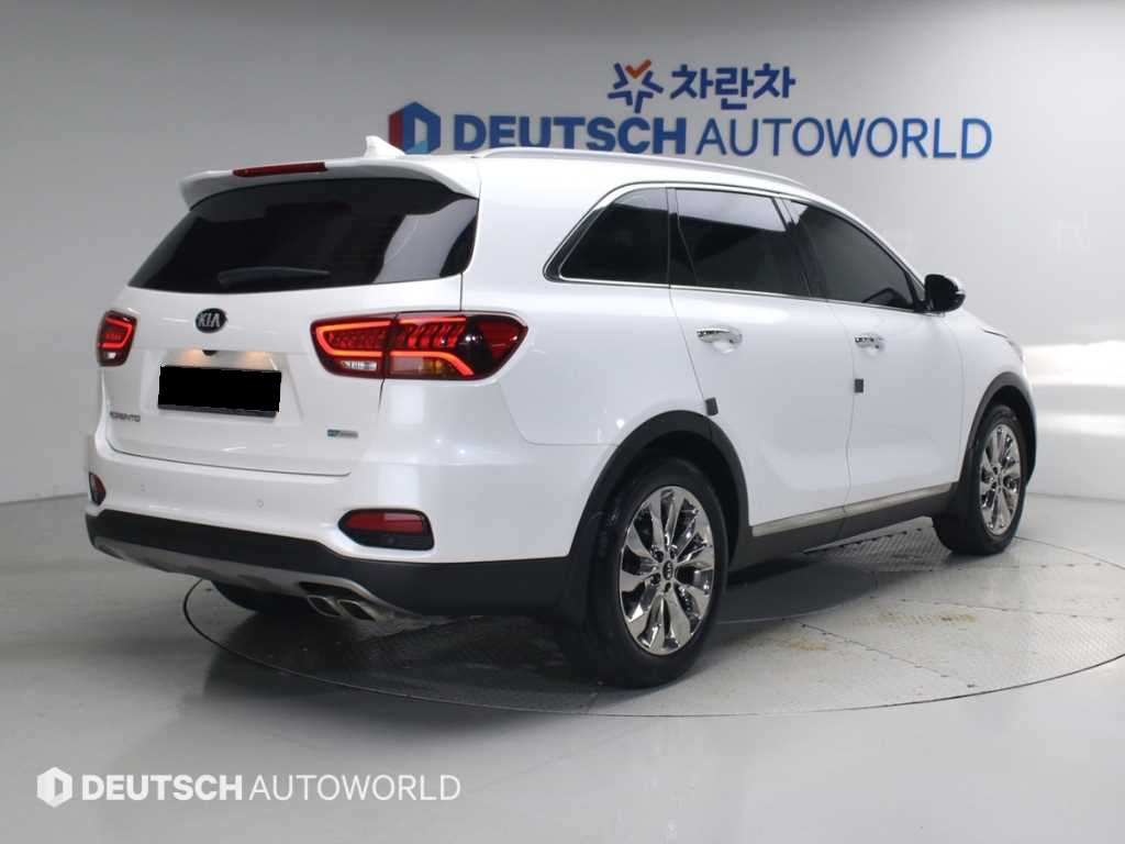 Kia Sorento — photo 02