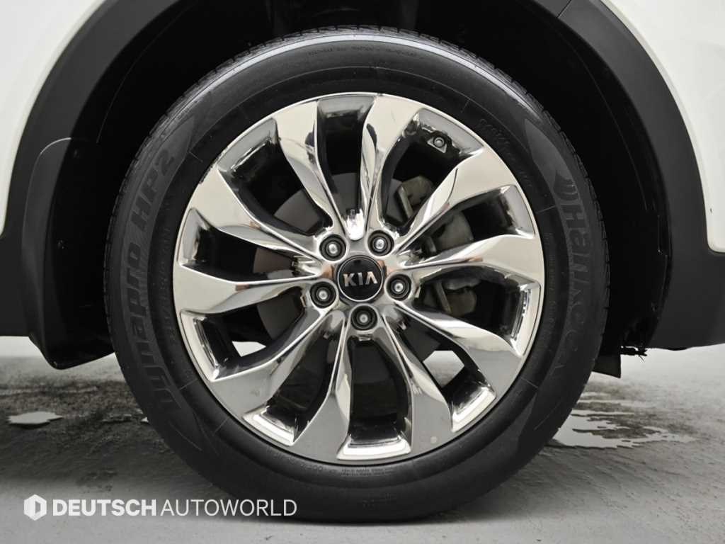 Kia Sorento — photo 05