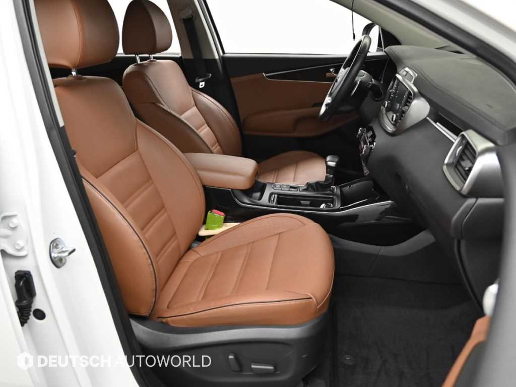 Kia Sorento — photo 10