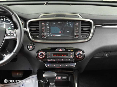 Kia Sorento — photo 14