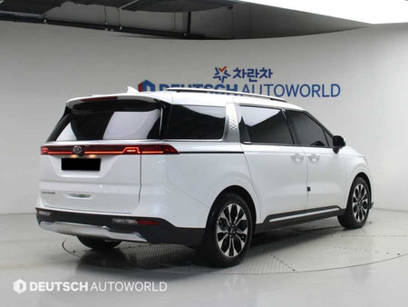 Kia Carnival — photo 02