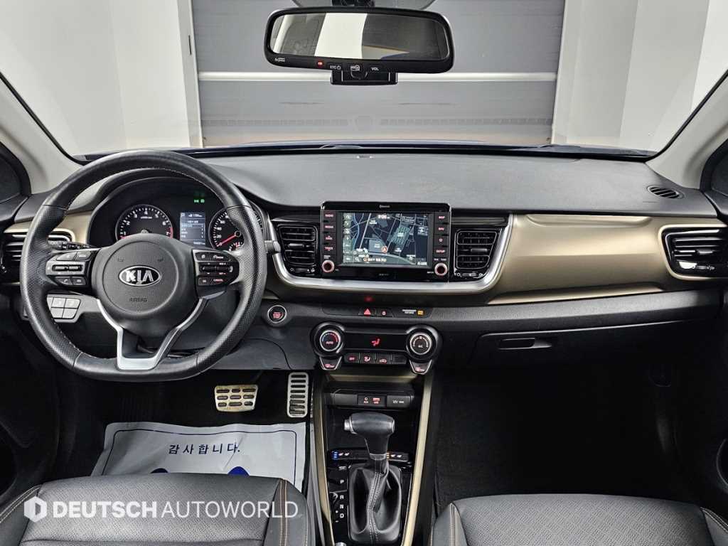 Kia Stonic — photo 07