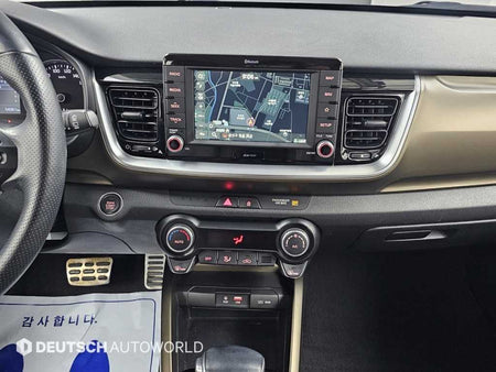 Kia Stonic — photo 14