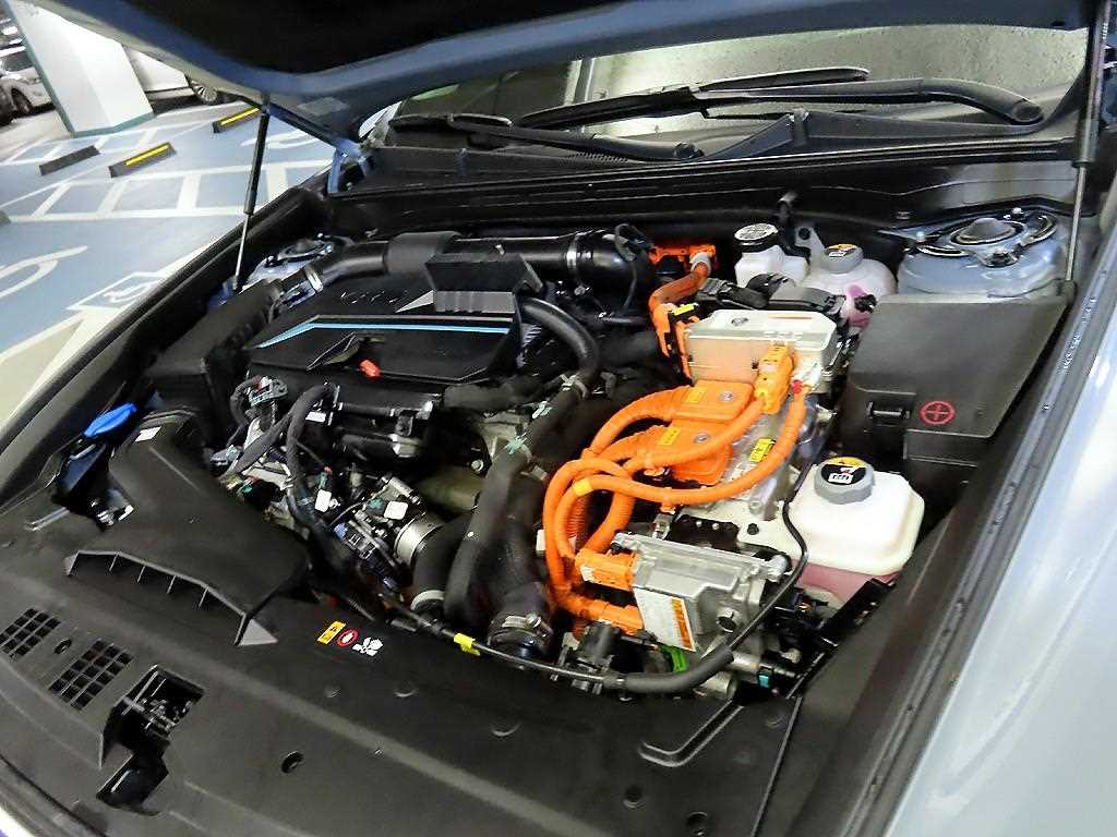Hyundai Grandeur — photo 19