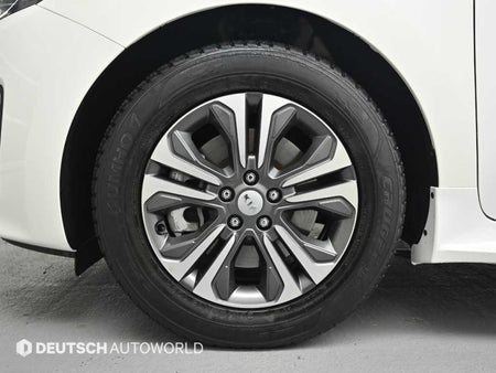 Kia Carnival — photo 05